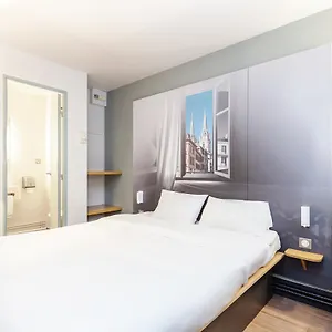 ** Hotel B&B Hotel Bayonne Francia